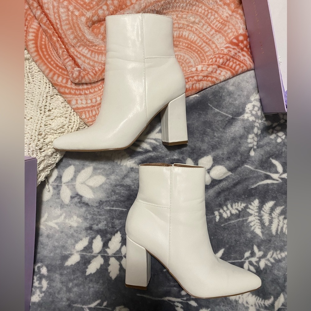 White Steve Madden booties